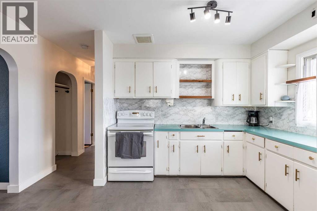 443 11 Street Sw, Medicine Hat, Alberta  T1A 4S8 - Photo 13 - A2278216