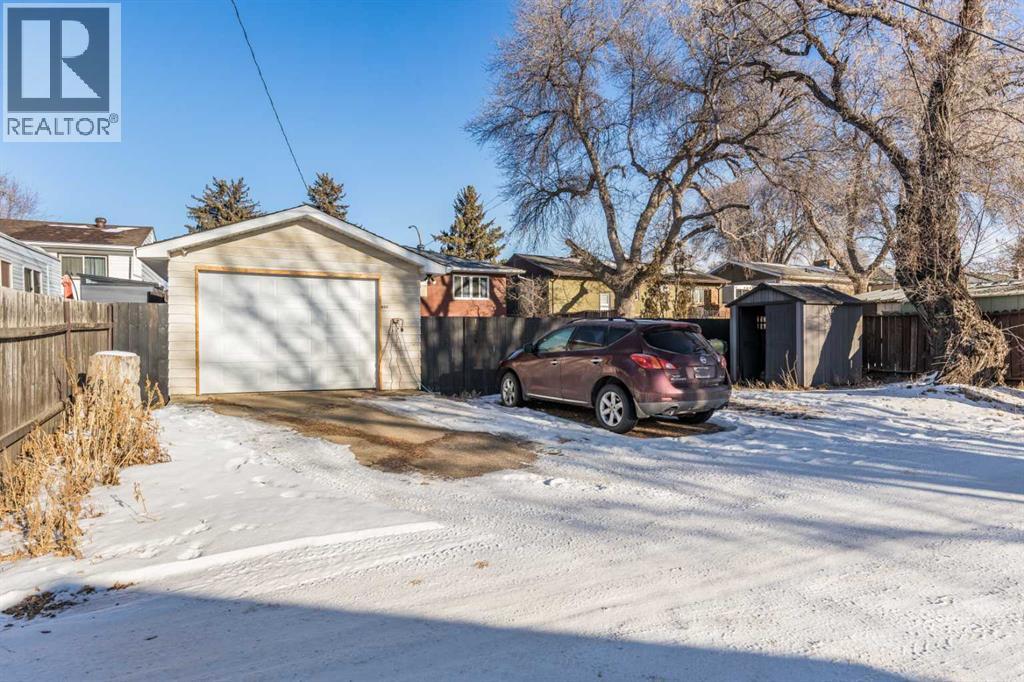 443 11 Street Sw, Medicine Hat, Alberta  T1A 4S8 - Photo 33 - A2278216