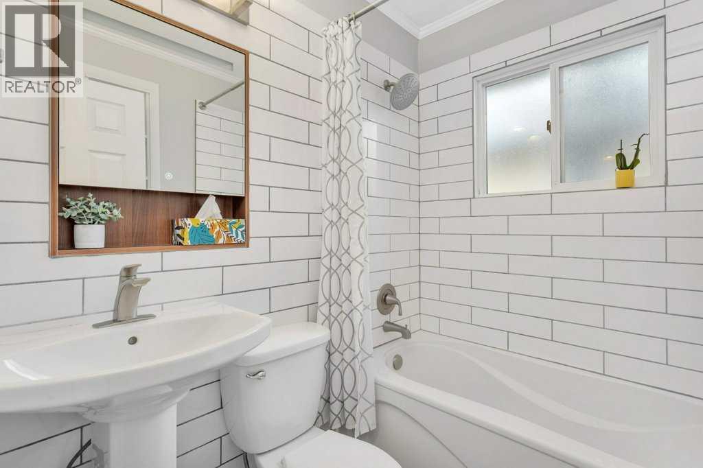 4217 43 Avenue, Red Deer, Alberta  T4N 3C1 - Photo 20 - A2275518