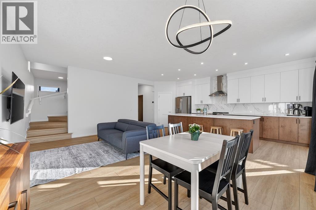 19 Rowley Park Nw, Calgary, Alberta  T3l 0G6 - Photo 18 - A2281755