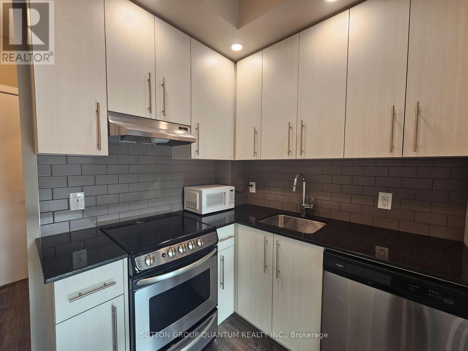 415 - 10 Esplanade Lane, Grimsby, Ontario  L3M 0H1 - Photo 6 - X12752924