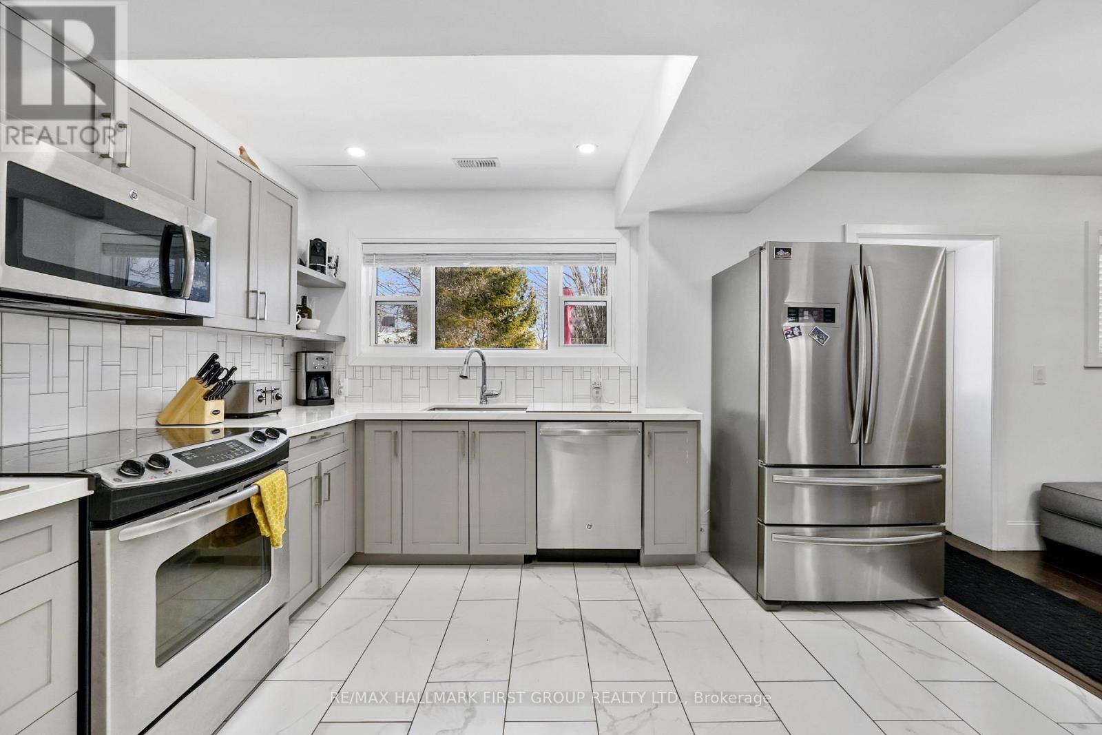 254 St Andrews Lane, Cobourg, Ontario  K9A 3G6 - Photo 18 - X12753028