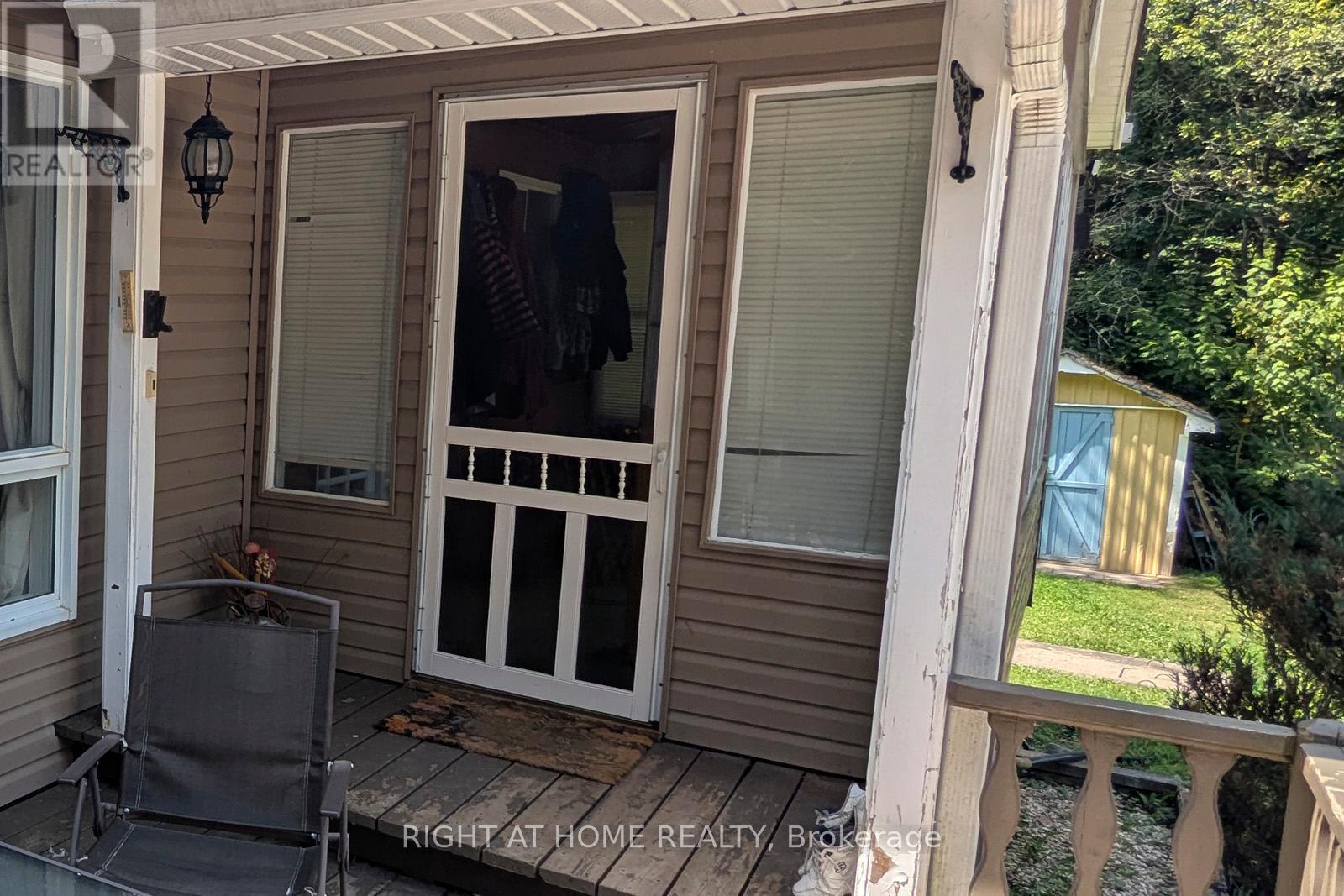 524 Balsam Chutes Road, Huntsville, Ontario  P0B 1L0 - Photo 10 - X12753044