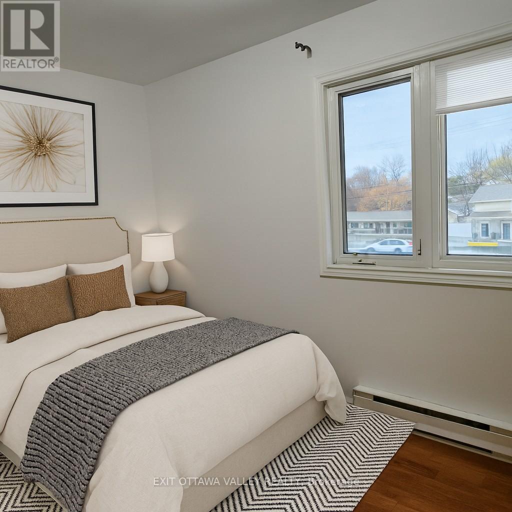 3 - 10 Charles Street, Arnprior, Ontario  K7S 1A7 - Photo 21 - X12753354