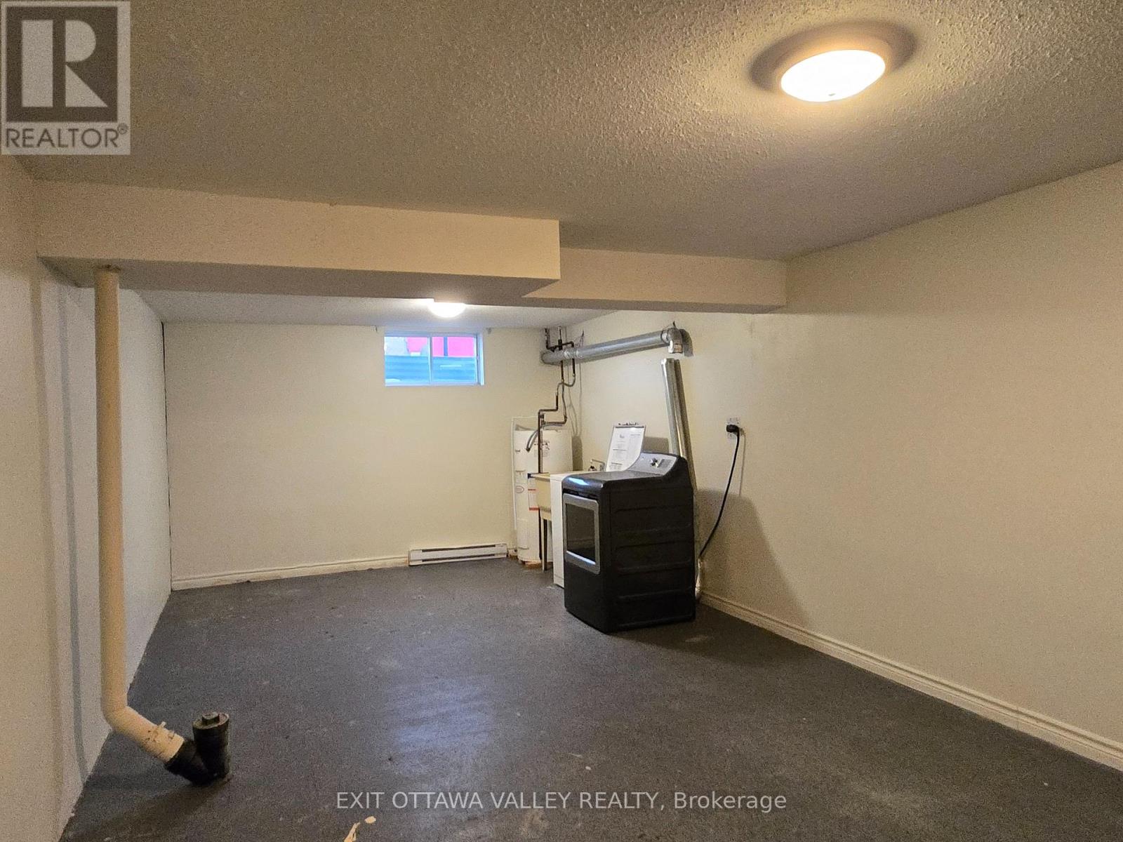 3 - 10 Charles Street, Arnprior, Ontario  K7S 1A7 - Photo 30 - X12753354