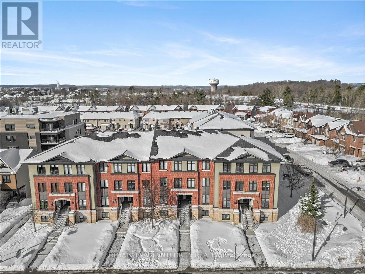 11 - 1124 Docteur Corbeil Boulevard, Clarence-Rockland, Ontario  K4K 0G9 - Photo 2 - X12753228