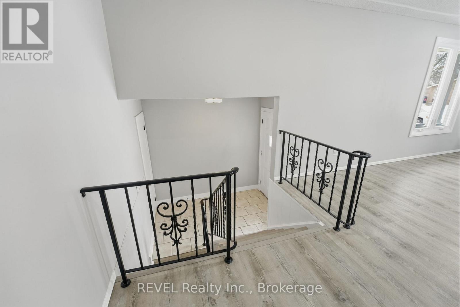 8230 Westwood Street, Niagara Falls, Ontario  L2H 1Y4 - Photo 6 - X12753334