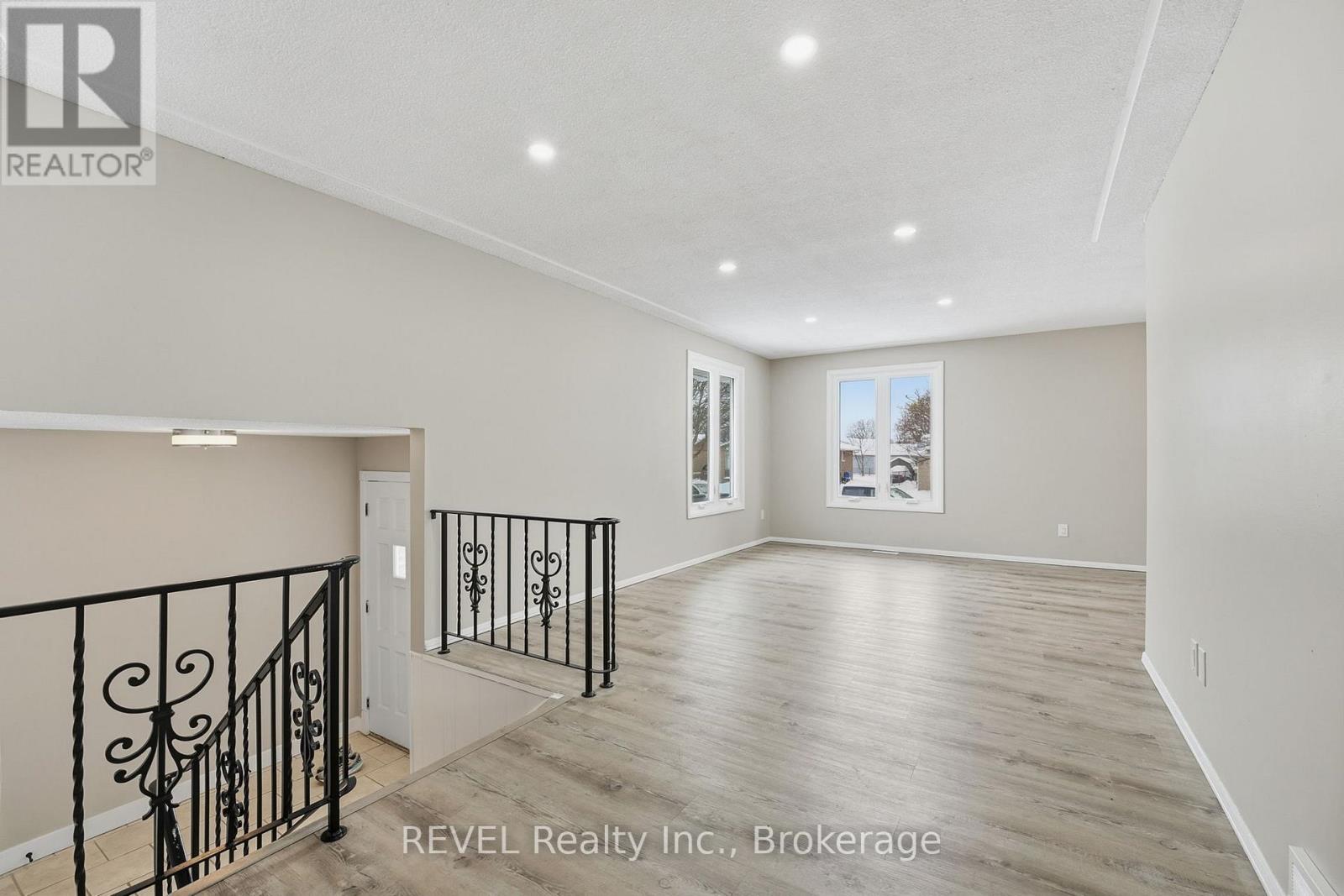 8230 Westwood Street, Niagara Falls, Ontario  L2H 1Y4 - Photo 9 - X12753334