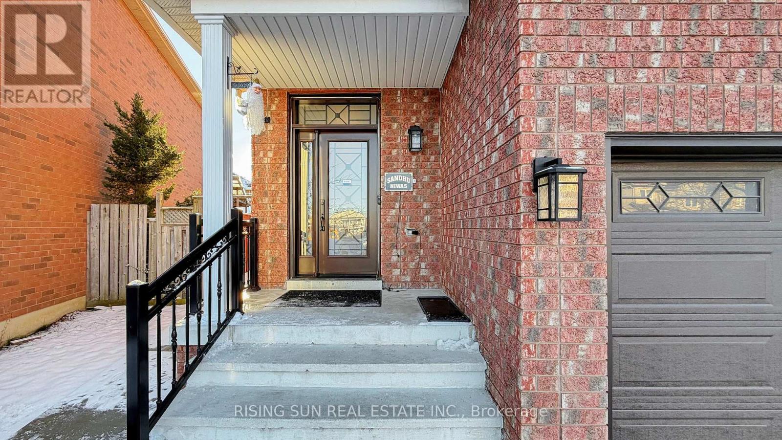 20 Bramoak Crescent, Brampton, Ontario  L7A 1T7 - Photo 2 - W12667976