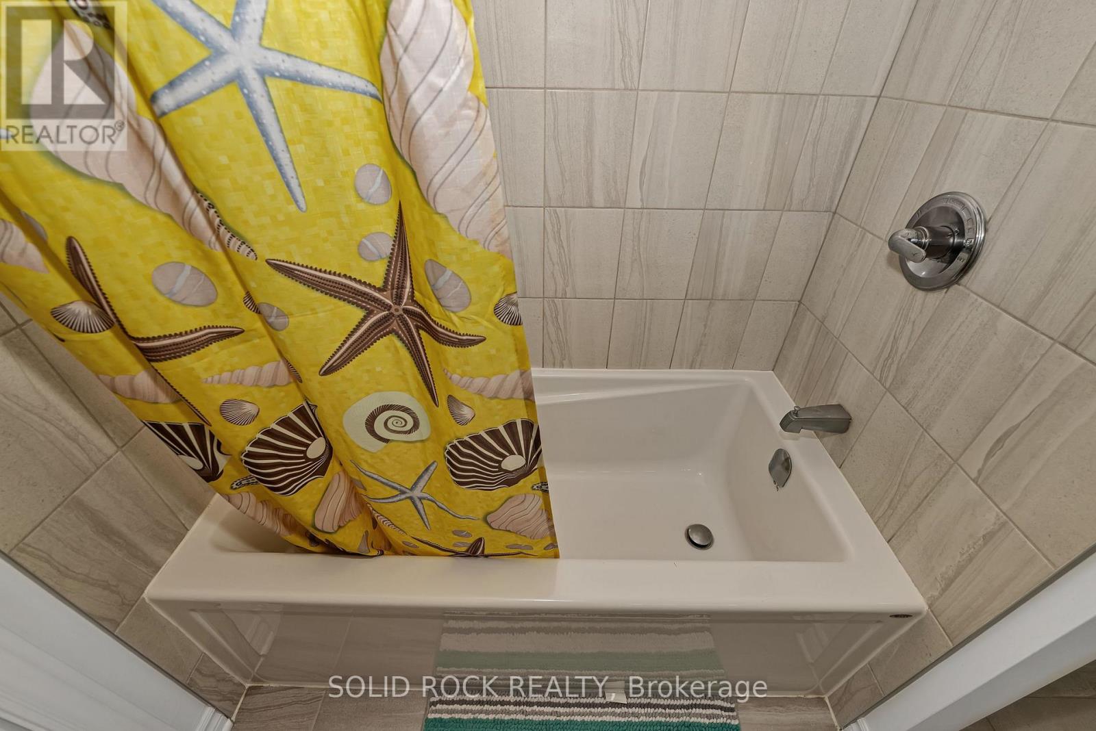 149 Minikan Street, Ottawa, Ontario  K1X 0E5 - Photo 24 - X12381381