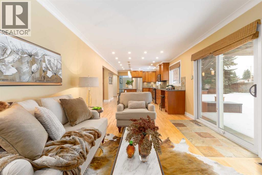 6701 Laird Court Sw, Calgary, Alberta  T3E 6G2 - Photo 22 - A2281673