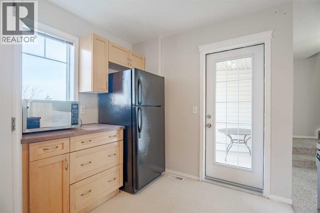 122 Panamount Drive Nw, Calgary, Alberta  T3K 6K3 - Photo 13 - A2283379