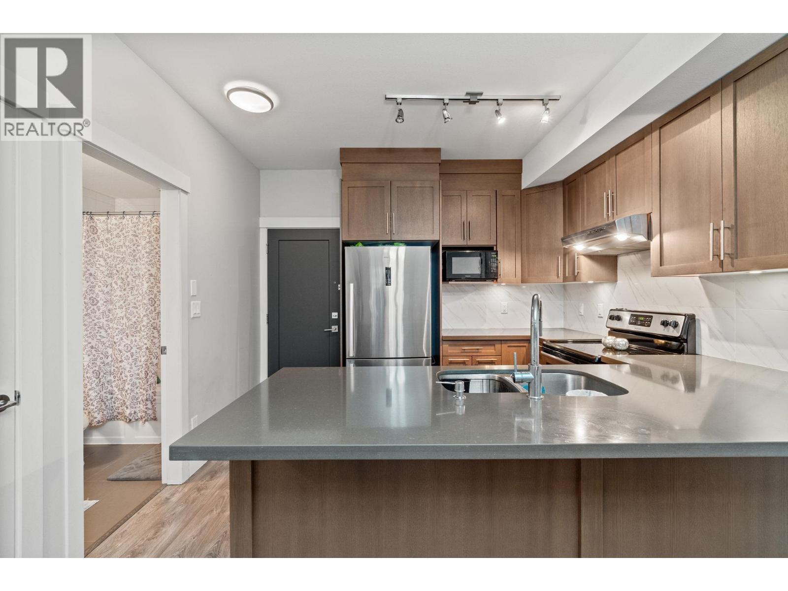 208 827 Roderick Avenue, Coquitlam, British Columbia  V3K 0E3 - Photo 6 - R3085752