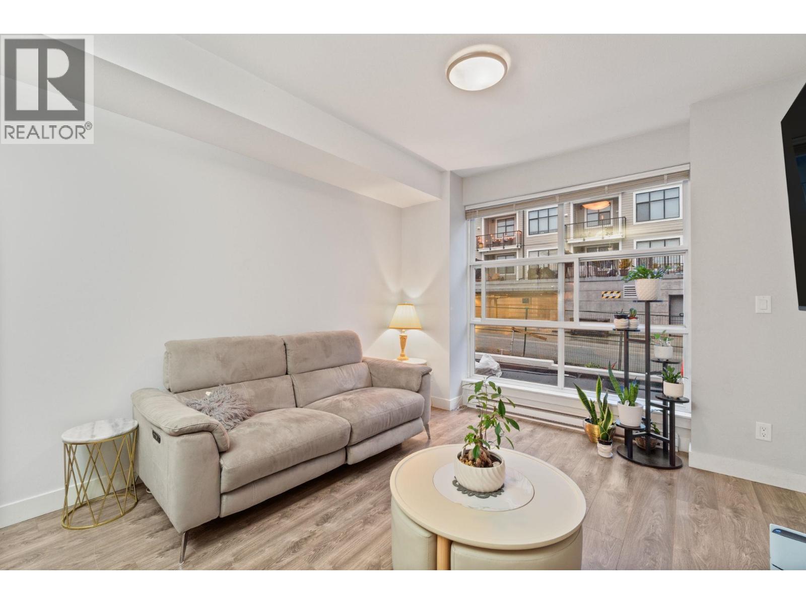 208 827 RODERICK AVENUE, Coquitlam, British Columbia