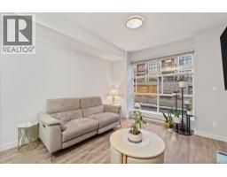 208 827 RODERICK AVENUE, Coquitlam, British Columbia