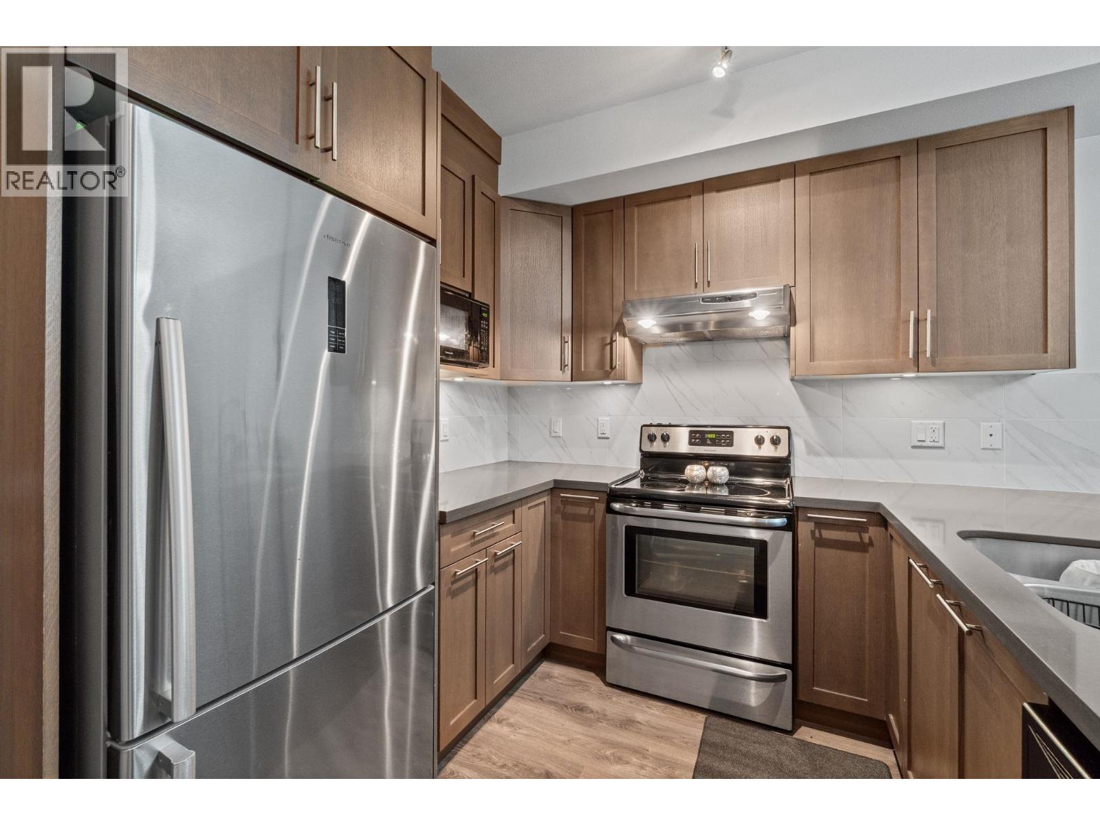 208 827 Roderick Avenue, Coquitlam, British Columbia  V3K 0E3 - Photo 7 - R3085752