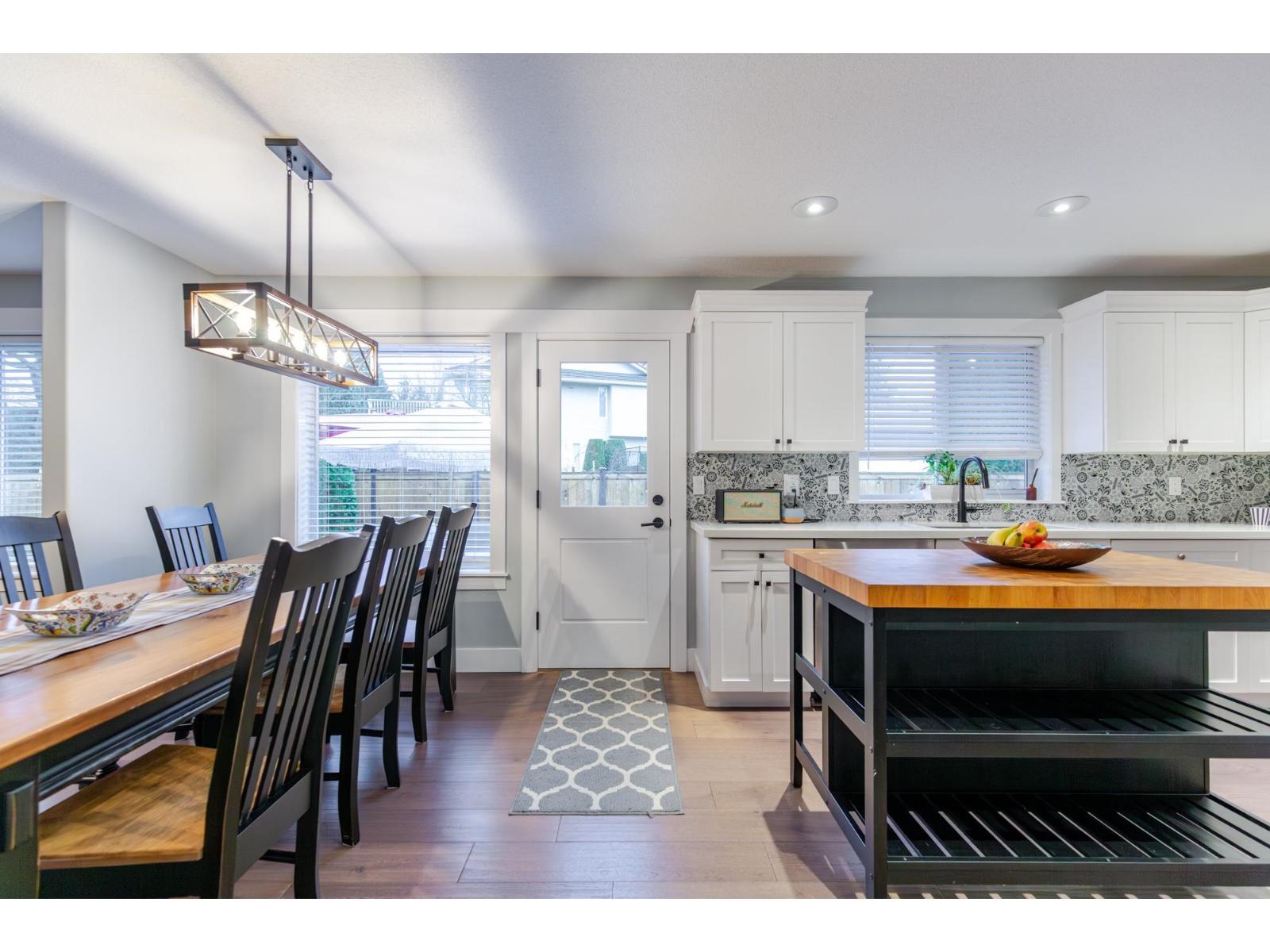 21018 45 Avenue, Langley, British Columbia  V3A 8Z4 - Photo 9 - R3084352