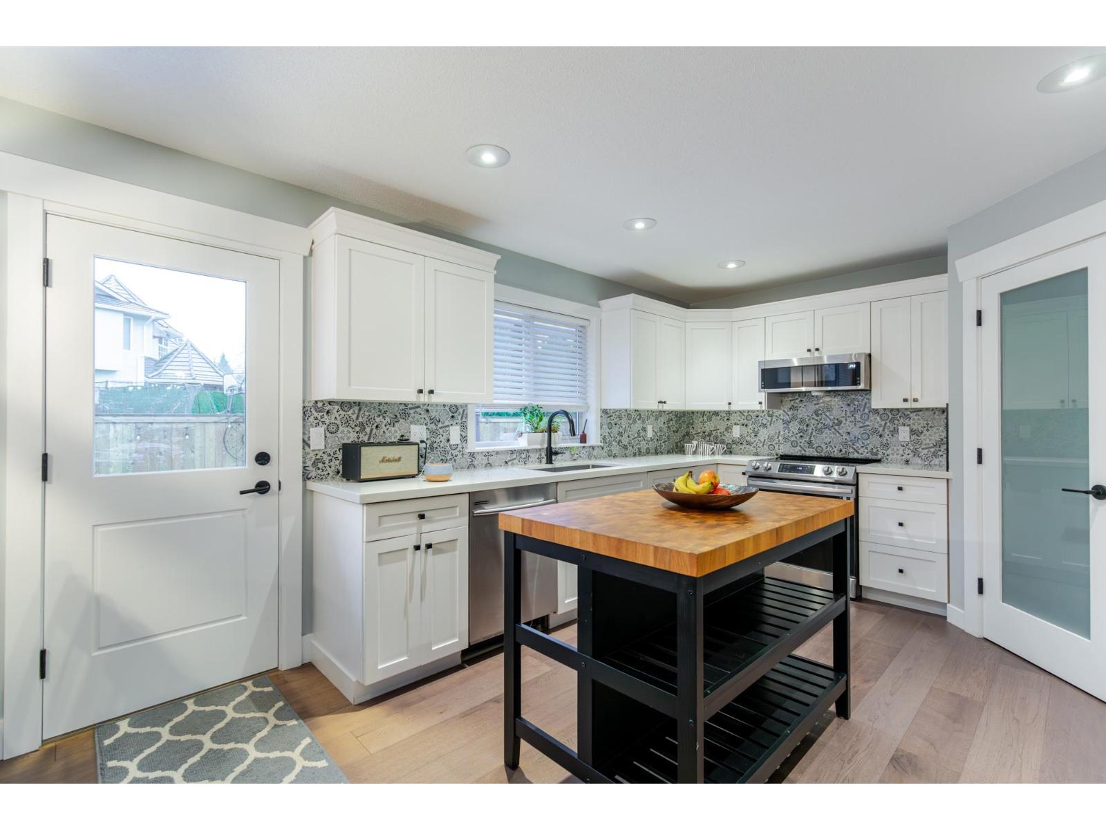 21018 45 Avenue, Langley, British Columbia  V3A 8Z4 - Photo 7 - R3084352