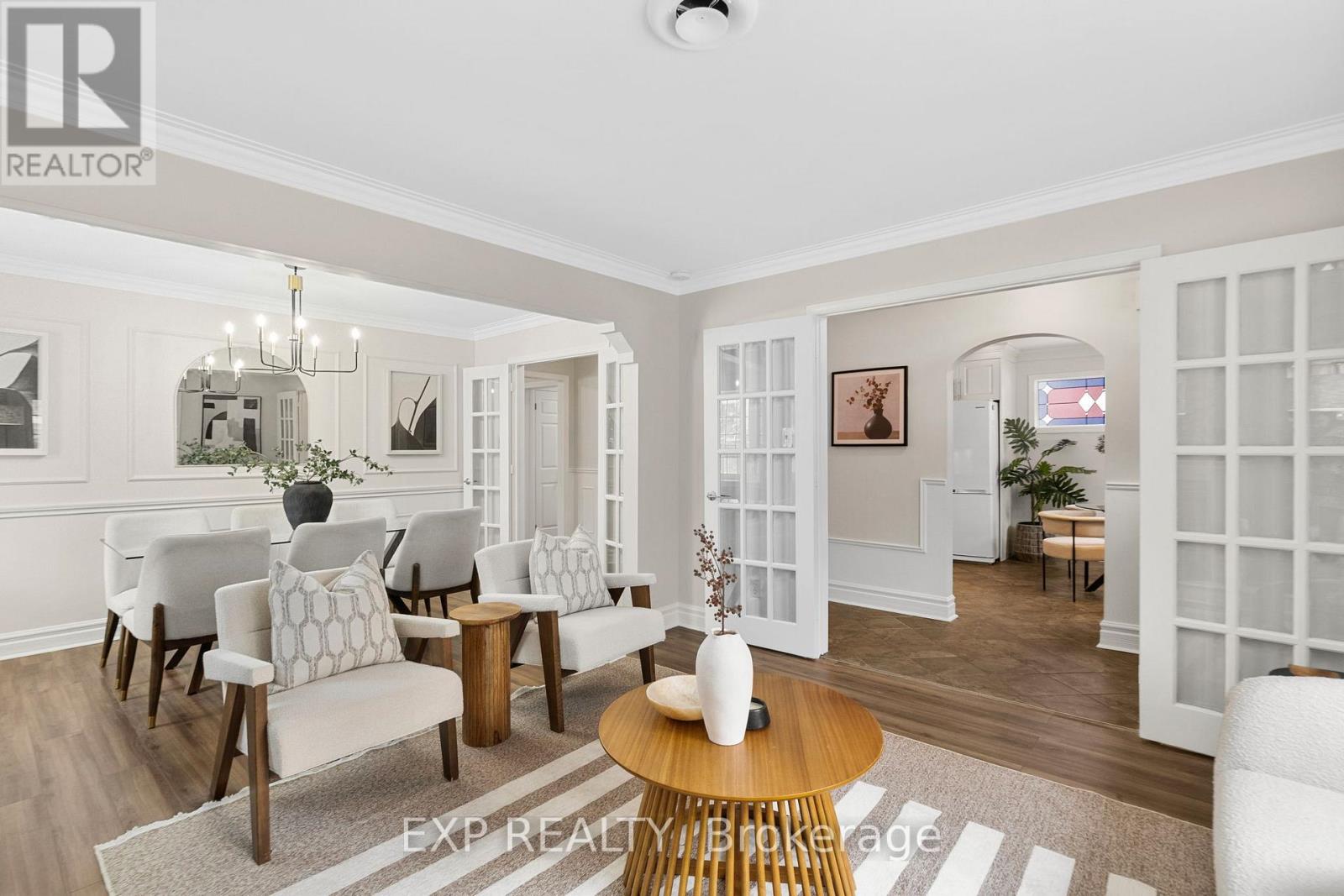 127 SOUTH KINGSWAY, Toronto, Ontario