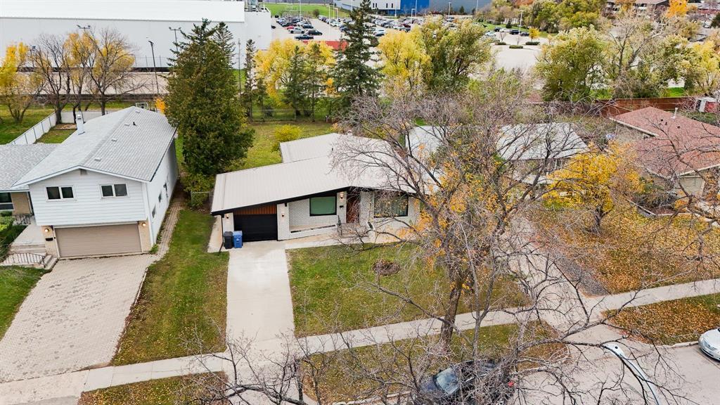 1054 Sinclair Street, Winnipeg, Manitoba  R2V 2Y5 - Photo 2 - 202601874