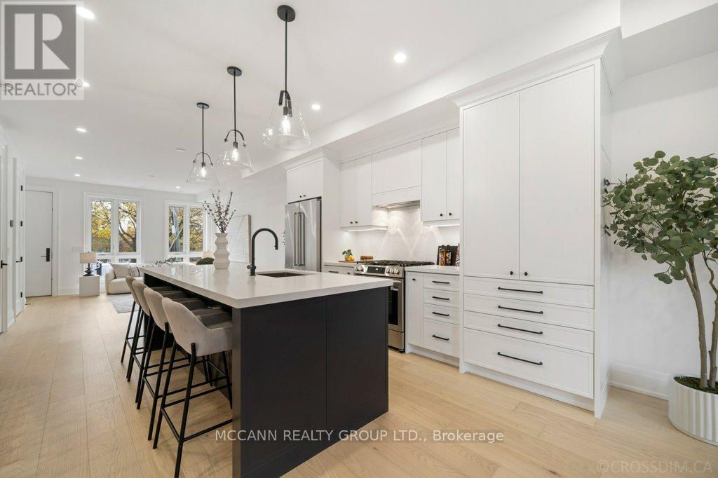 72 Woburn Avenue, Toronto, Ontario  M5M 1K6 - Photo 10 - C12753218