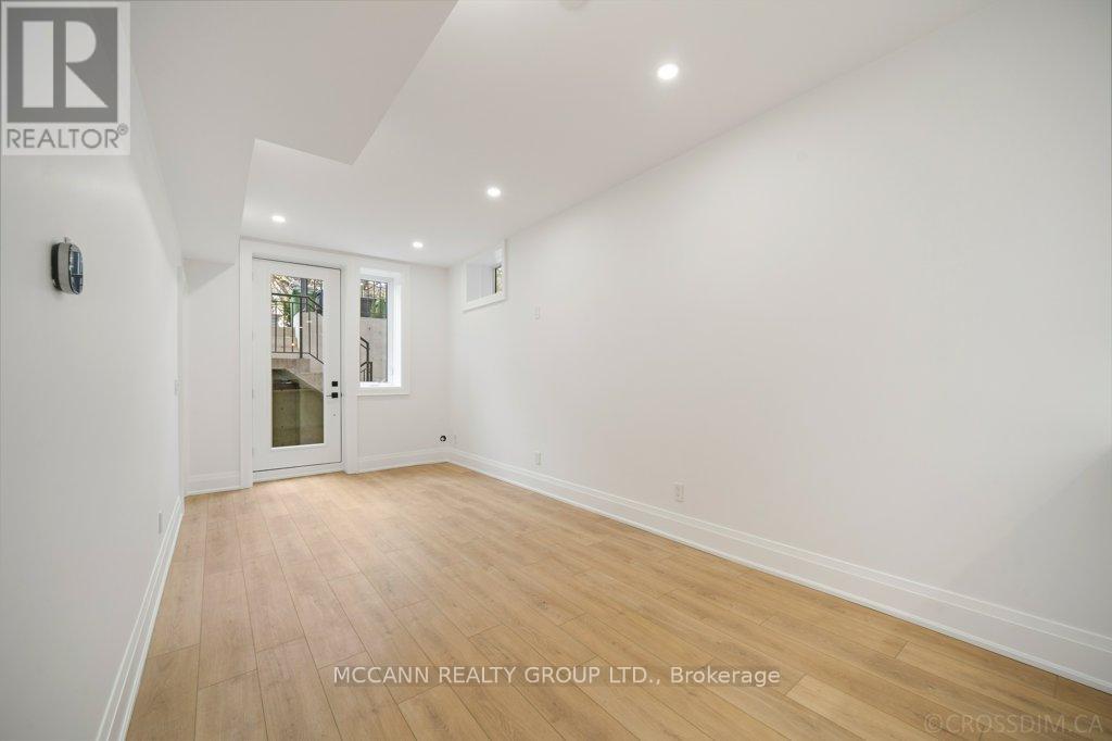 72 Woburn Avenue, Toronto, Ontario  M5M 1K6 - Photo 33 - C12753218