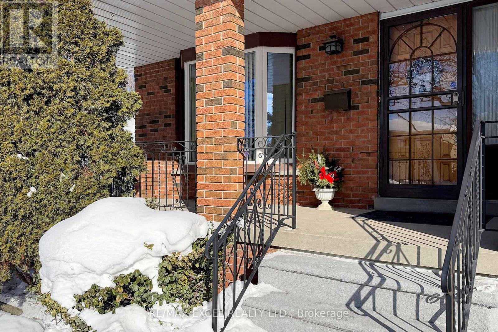 1089a Lillian Street, Toronto, Ontario  M2M 3G1 - Photo 3 - C12753240