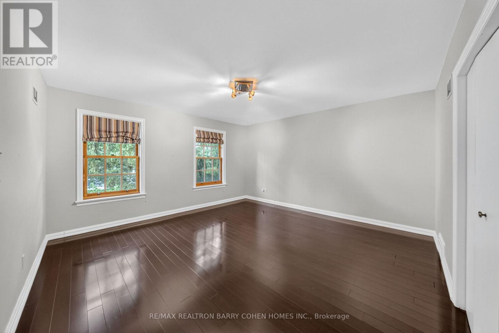 11 Tudor Gate, Toronto, Ontario  M2L 1N3 - Photo 16 - C12753276