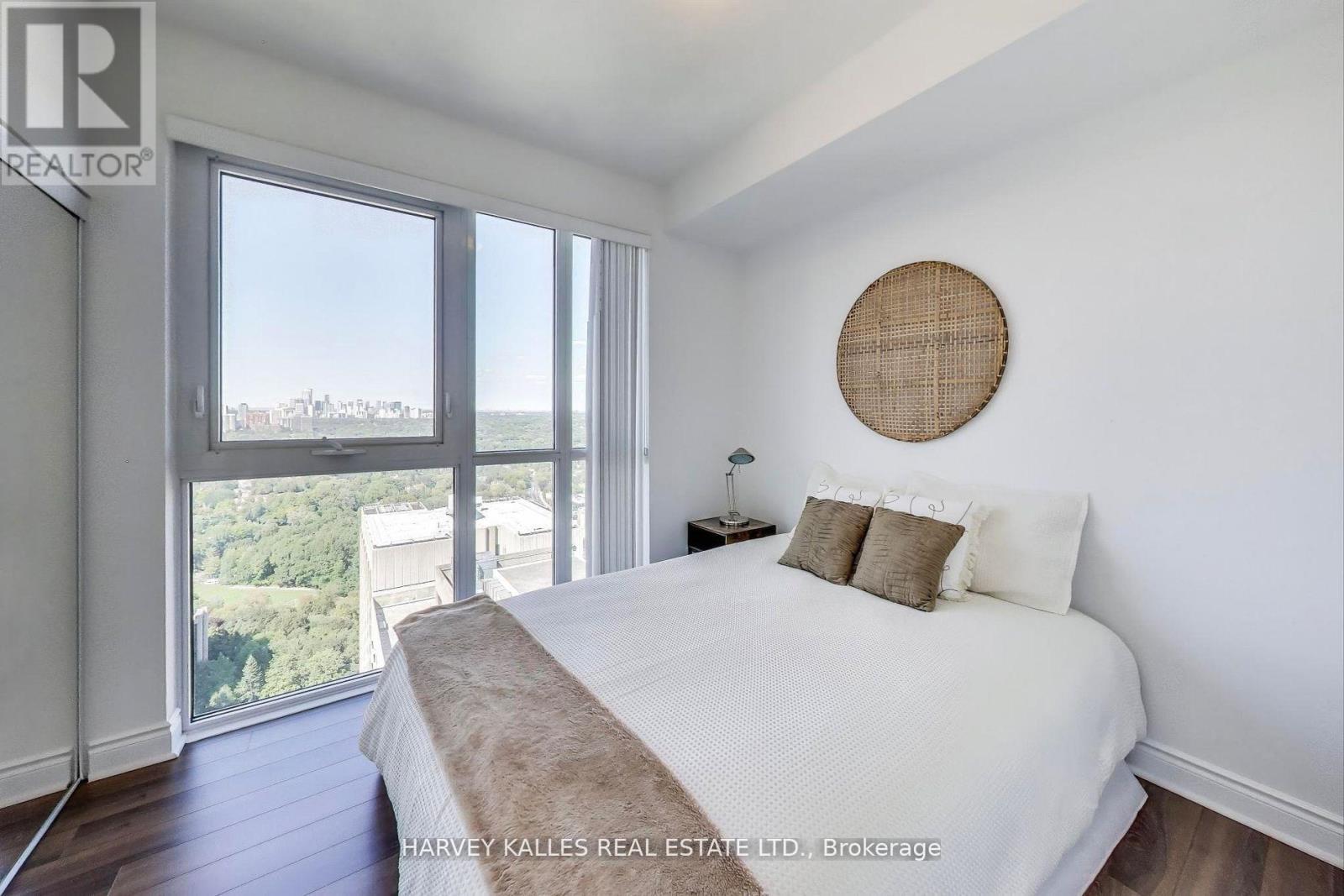 3609 - 28 Ted Rogers Way, Toronto, Ontario  M4Y 2J4 - Photo 5 - C12753286