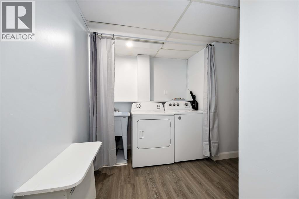 110 Fairview Place, Sarnia, Ontario  N7S 4E1 - Photo 21 - 26002475