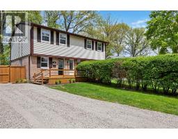 110 FAIRVIEW PLACE, Sarnia, Ontario