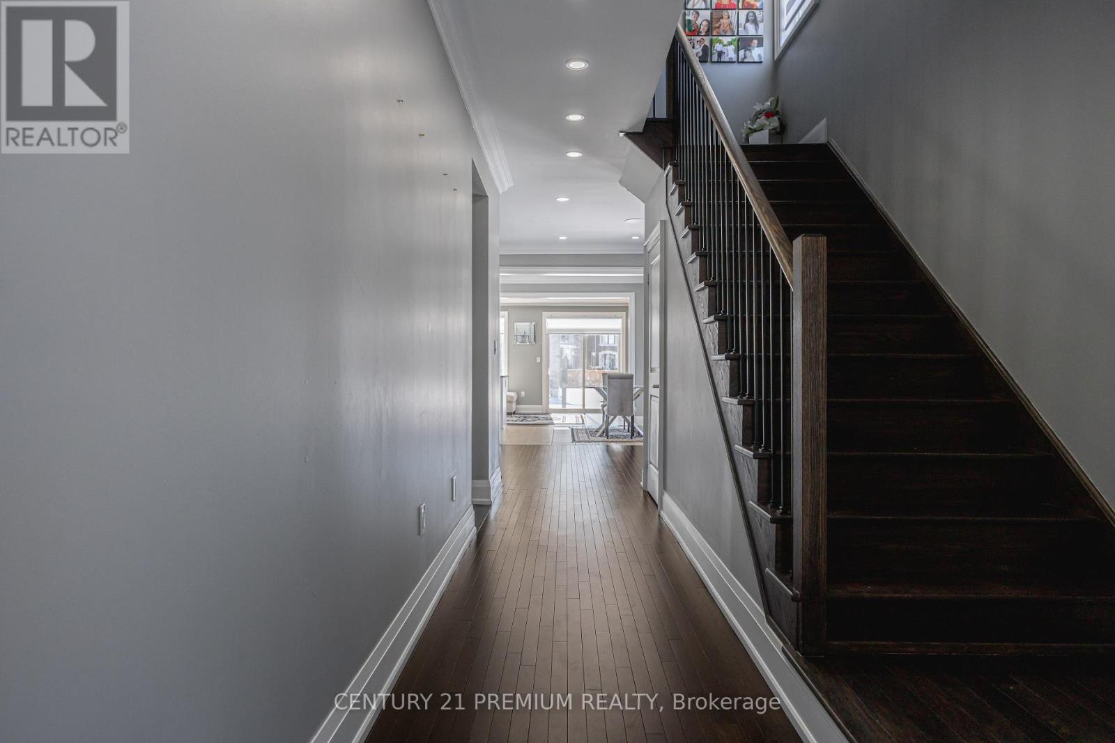 25 Christine Elliott Avenue, Whitby, Ontario  L1P 0B8 - Photo 4 - E12753246