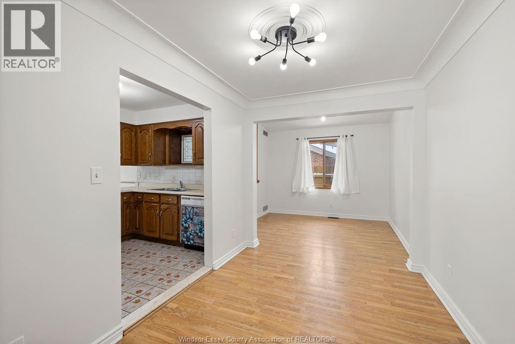 3805 Borrelli, Windsor, Ontario N9G 2H7 - Photo 10 - 26002485