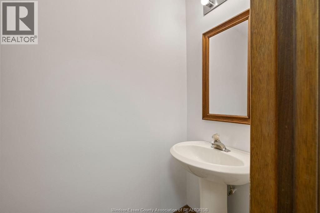 3805 Borrelli, Windsor, Ontario N9G 2H7 - Photo 18 - 26002485