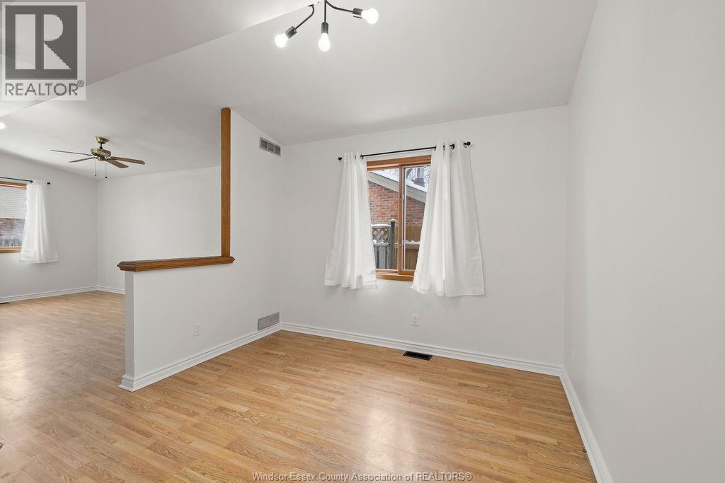 3805 Borrelli, Windsor, Ontario N9G 2H7 - Photo 9 - 26002485