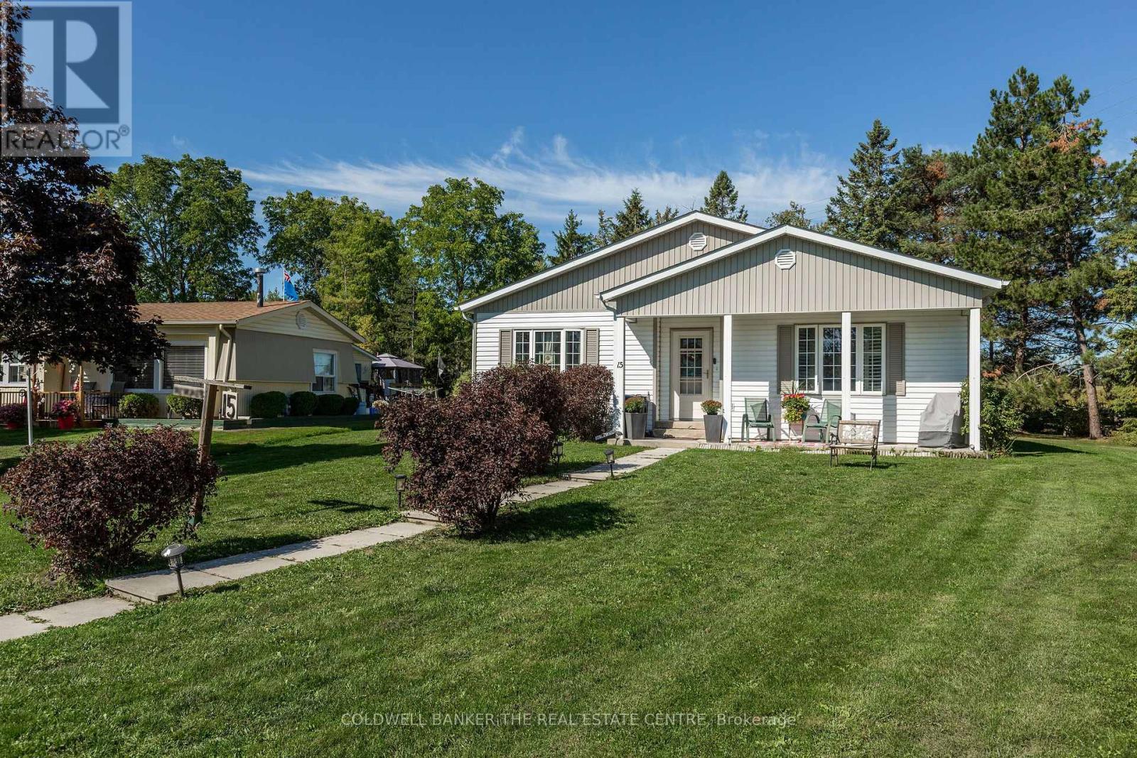 15 RECREATION DRIVE, Innisfil, Ontario