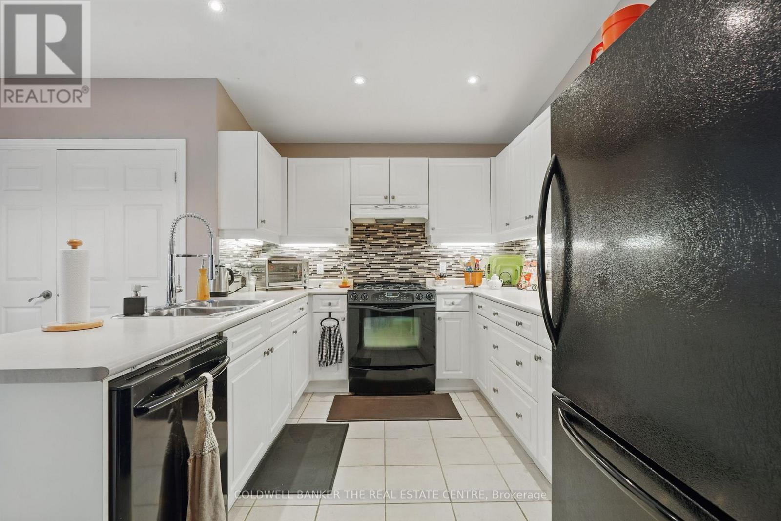 15 Recreation Drive, Innisfil, Ontario  L9S 1N5 - Photo 9 - N12753194