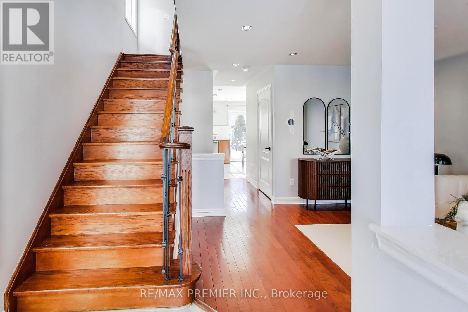 135 Richard Coulson Crescent, Whitchurch-Stouffville, Ontario  L4A 0H9 - Photo 4 - N12753254