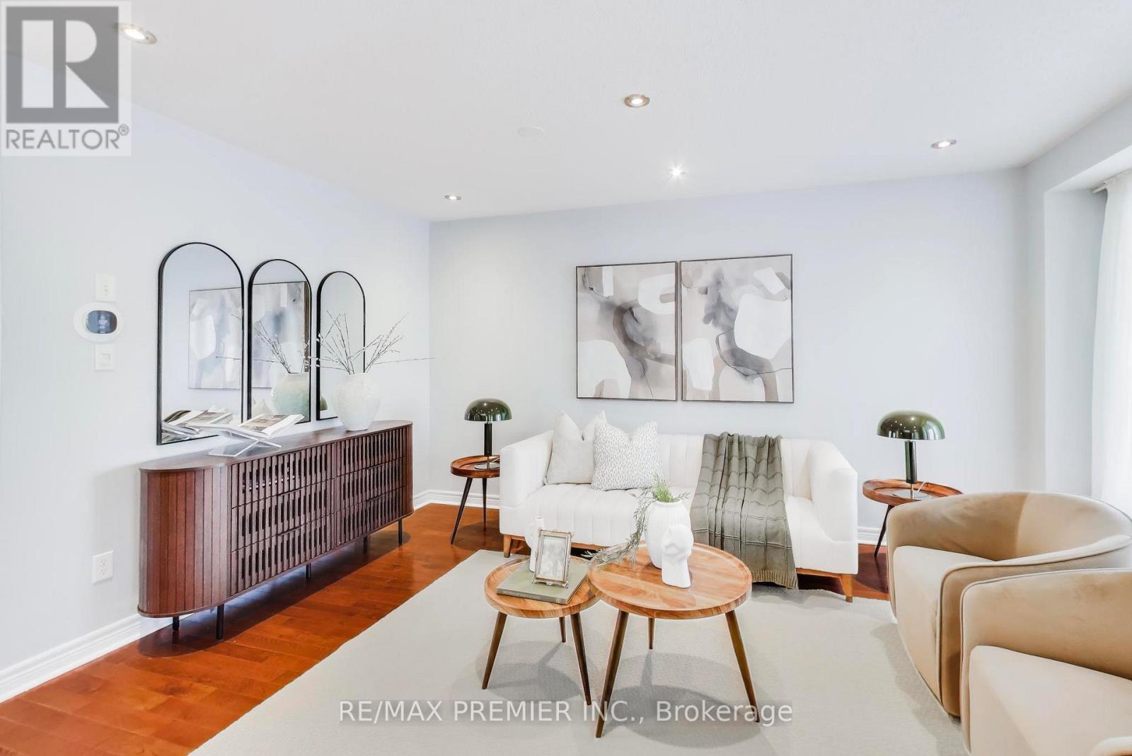 135 Richard Coulson Crescent, Whitchurch-Stouffville, Ontario  L4A 0H9 - Photo 5 - N12753254