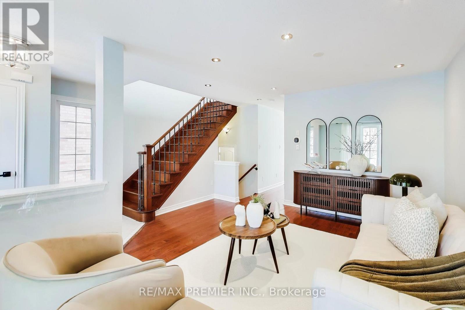 135 Richard Coulson Crescent, Whitchurch-Stouffville, Ontario  L4A 0H9 - Photo 6 - N12753254