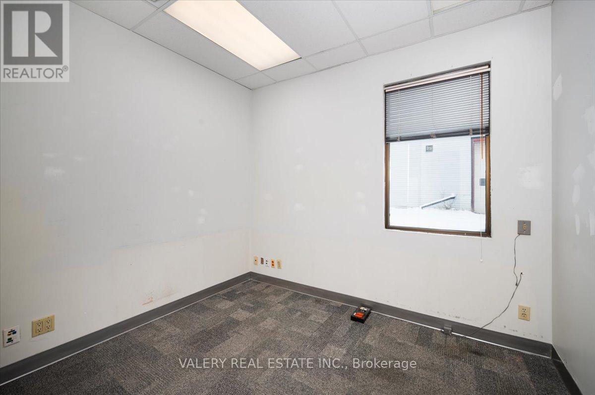 10 Cameron Street W, Brock, Ontario  L0E 1E0 - Photo 14 - N12753296