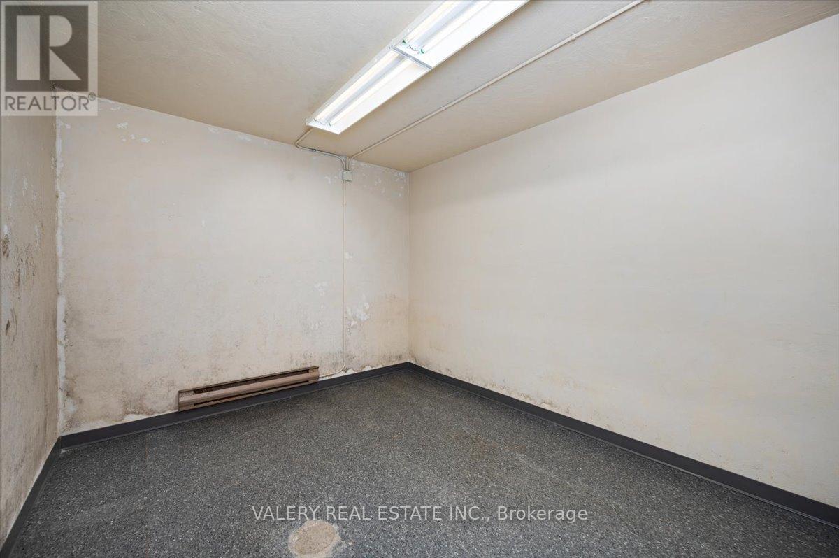 10 Cameron Street W, Brock, Ontario  L0E 1E0 - Photo 2 - N12753296