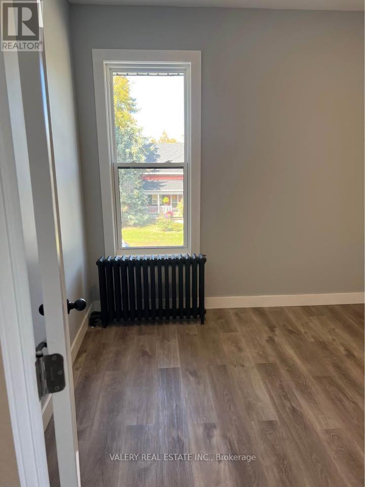 2nd Floor - 20497 Leslie Street, East Gwillimbury, Ontario  L0G 0A5 - Photo 3 - N12753314