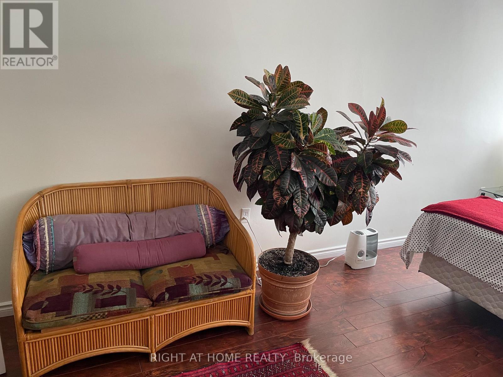 200 - 16 Elgin Street, Markham, Ontario  L3T 4T4 - Photo 15 - N12753336