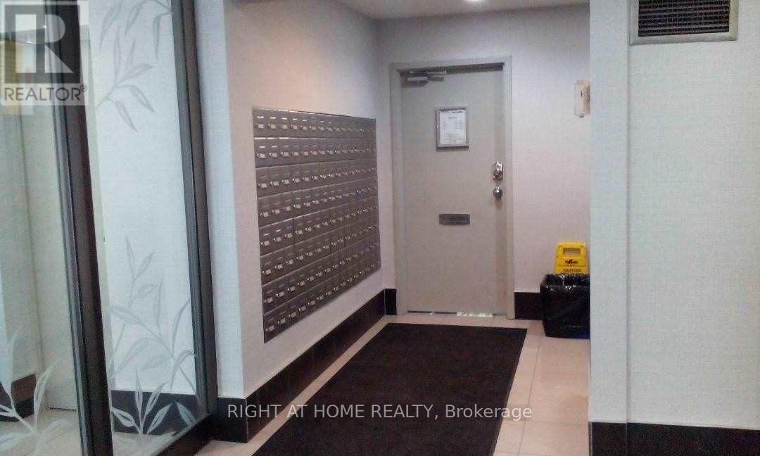 200 - 16 Elgin Street, Markham, Ontario  L3T 4T4 - Photo 3 - N12753336