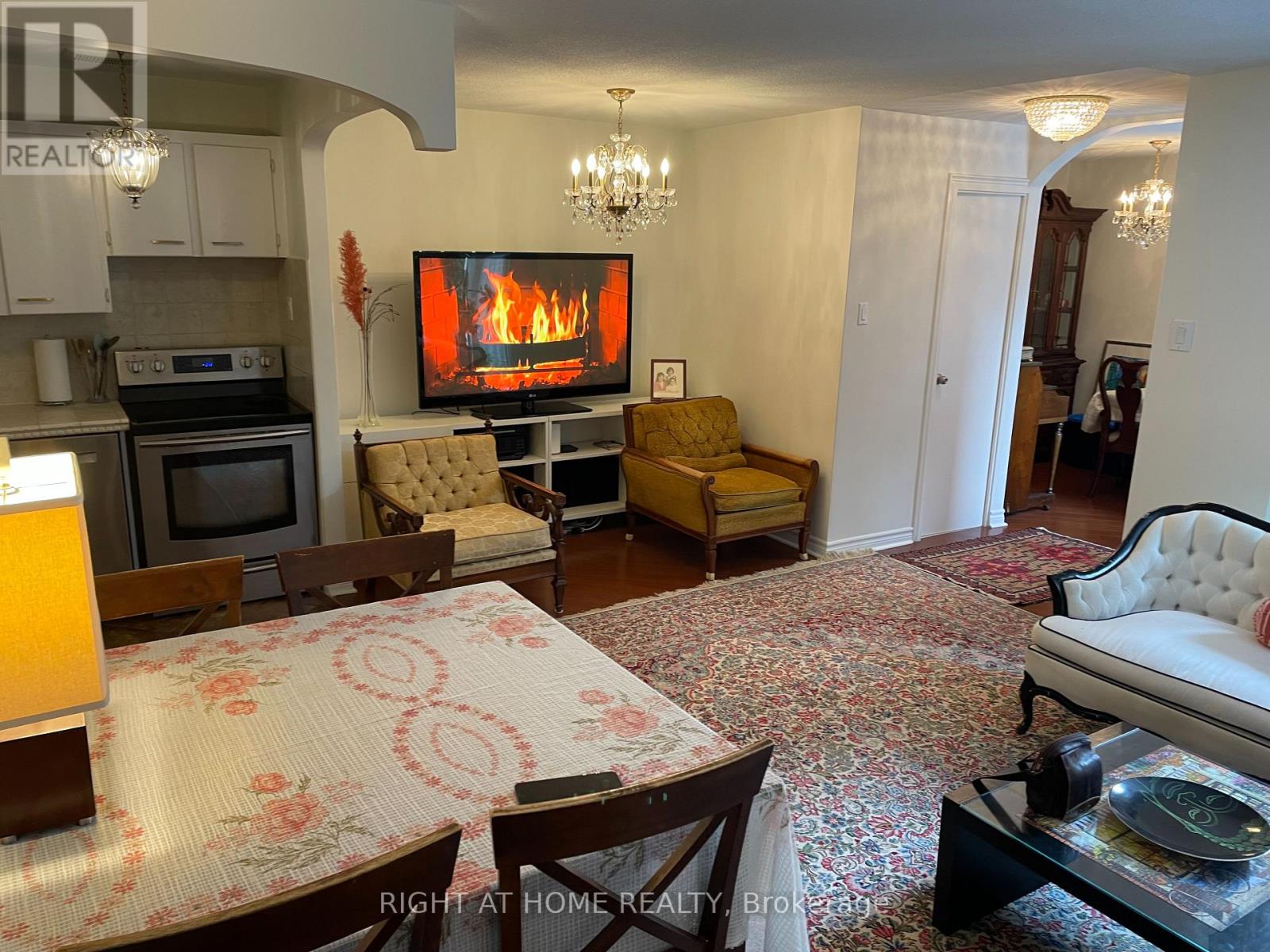 200 - 16 Elgin Street, Markham, Ontario  L3T 4T4 - Photo 8 - N12753336