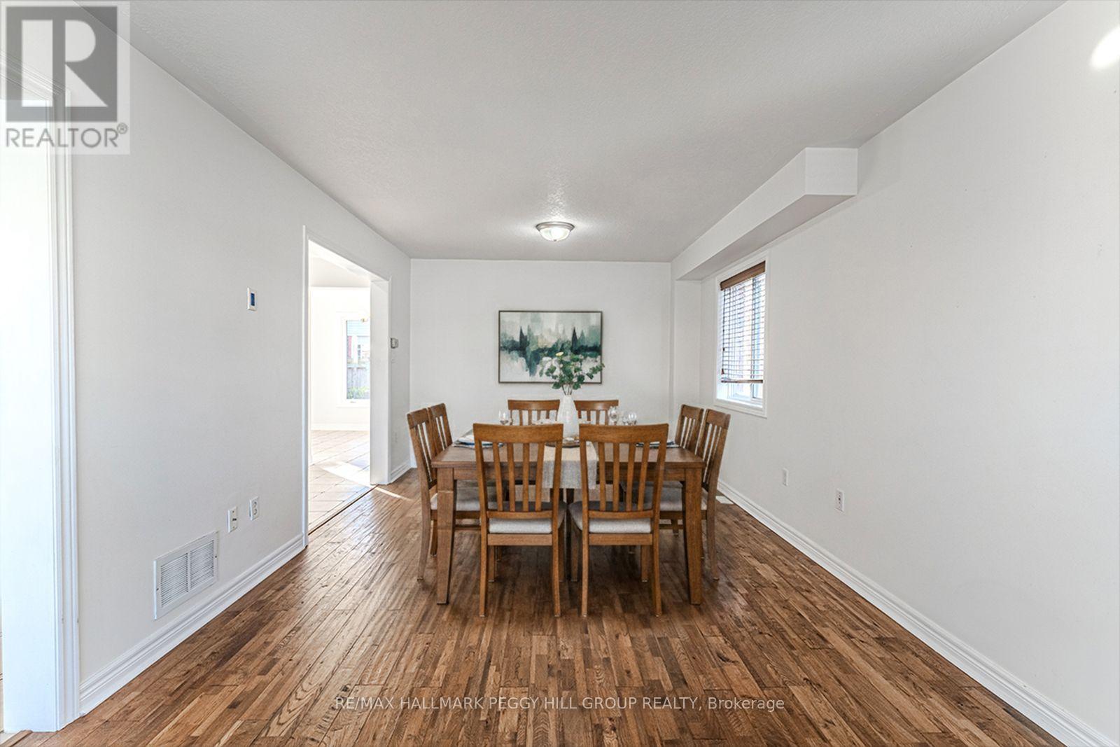 29 Brookwood Drive, Barrie, Ontario  L4N 0Z1 - Photo 3 - S12753250