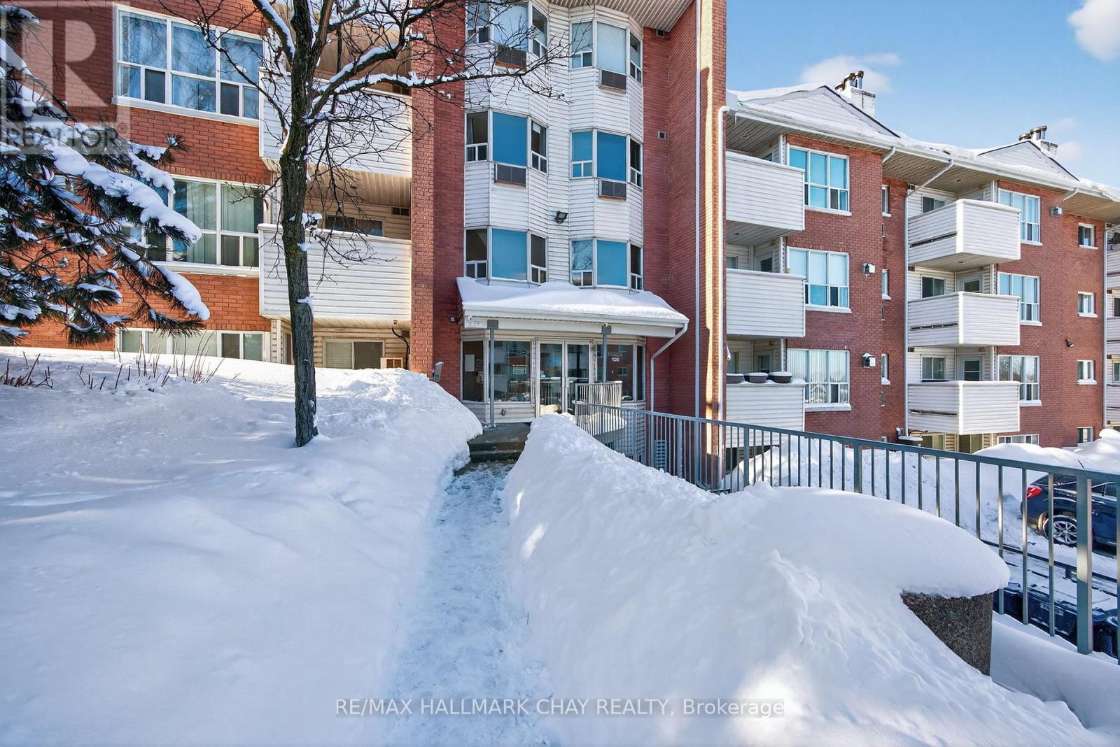 309 - 120 Bell Farm Road, Barrie, Ontario  L4M 6J2 - Photo 4 - S12753272