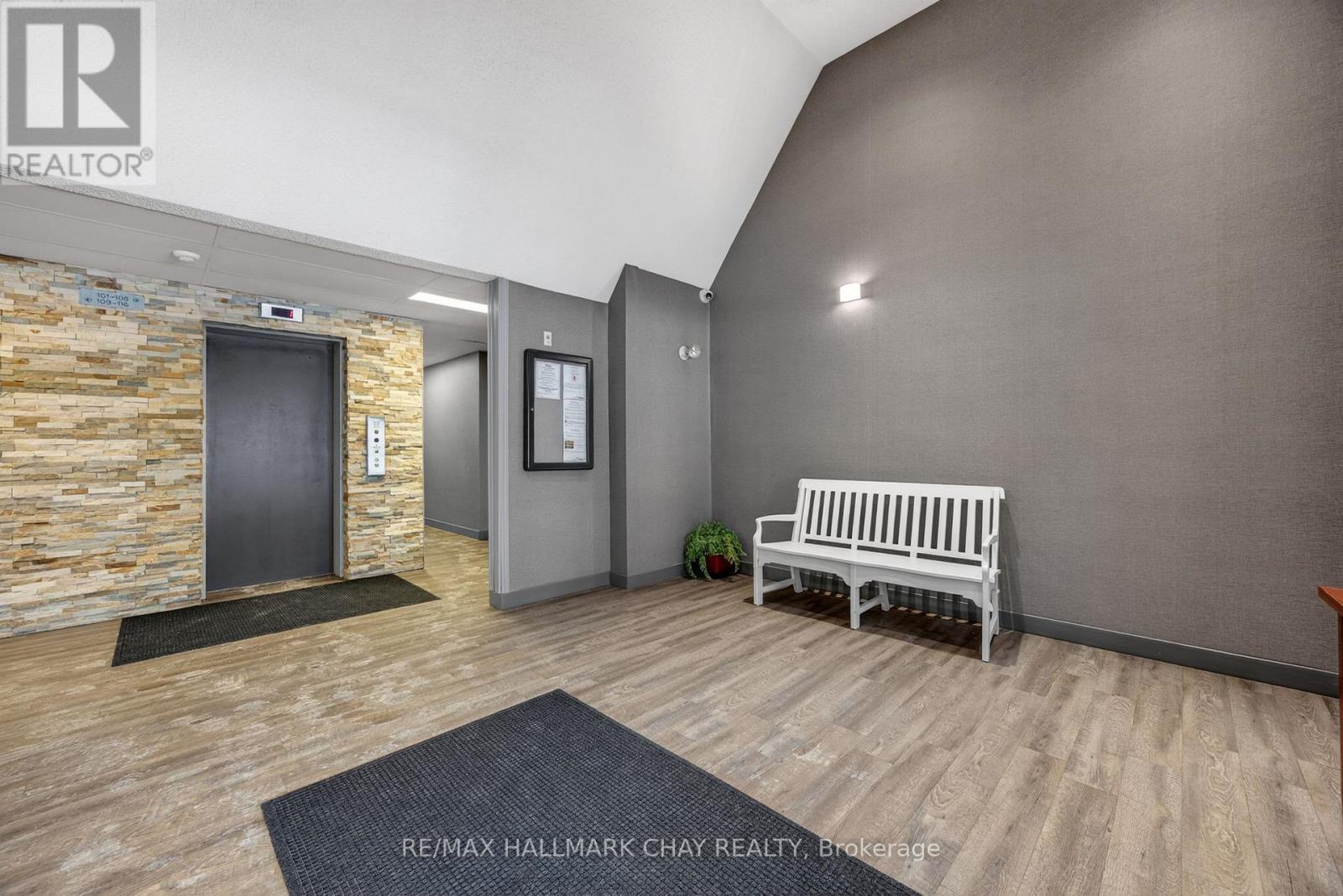 309 - 120 Bell Farm Road, Barrie, Ontario  L4M 6J2 - Photo 6 - S12753272