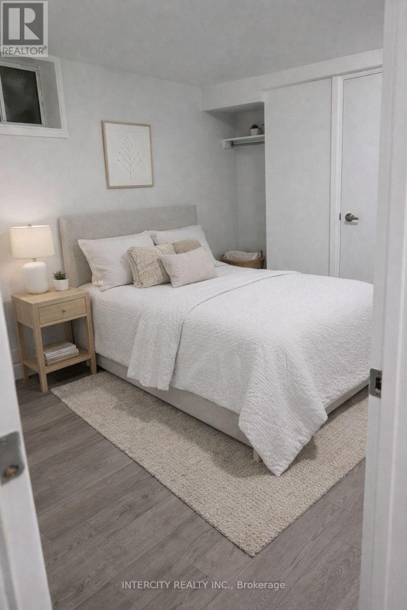 90 Coldwater Road W, Orillia, Ontario  L3V 5L5 - Photo 13 - S12753312